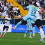 Con este resultado, Once Caldas e Inter Bogotá permanecen en la zona media de la clasificación. El equipo de Manizales ocupa la posición 12 y el conjunto capitalino la 13, ambos todavía fuera de los puestos que conducen a los cuadrangulares - Foto: Ronald Cano