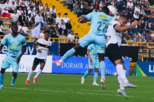 Con este resultado, Once Caldas e Inter Bogotá permanecen en la zona media de la clasificación. El equipo de Manizales ocupa la posición 12 y el conjunto capitalino la 13, ambos todavía fuera de los puestos que conducen a los cuadrangulares - Foto: Ronald Cano