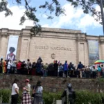 El fallo fue emitido por el Juzgado 24 de Familia de Bogotá, a cargo del juez César Enrique Osorio Ortiz, que resolvió de manera conjunta 15 acciones de tutela relacionadas con la salida de los elementos museográficos. La sentencia, de 38 páginas, amparó los derechos fundamentales a la libertad de expresión, al acceso a la cultura, a la educación y a la memoria histórica de los accionantes - Foto: Archivo/Ronald Cano