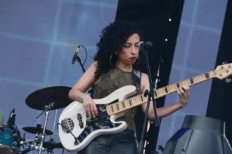 Para González, sin embargo, Rock al Parque no es un territorio desconocido. La artista ya ha participado en diferentes ediciones del festival como integrante de otras agrupaciones. Esta vez la experiencia será diferente: llegará por primera vez como frontwoman de su propio proyecto - Foto: Archivo/Ronald Cano