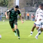El resultado prolongó la racha sin victorias de los Amix, que no ganan desde el 8 de agosto, cuando derrotaron a Cúcuta Deportivo en el estadio de Techo. El equipo bogotano tampoco ha conseguido convertir su localía en una ventaja suficiente para salir de la zona baja de la clasificación - Foto: Ronald Cano