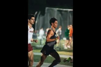 El colombiano, quien representa a la California Baptist University (CBU), completó los 8 kilómetros con un tiempo de 24:14.8, en una prueba marcada por la estrecha diferencia entre los corredores que ocuparon los primeros lugares - Foto: Equipo Porvenir