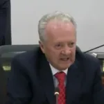 Durante una audiencia pública de la Comisión Tercera de la Cámara de Representantes, realizada el 15 de octubre, Calle advirtió que su empresa había perdido cerca de 2.000 empleos y relacionó los recortes con el crecimiento de las compras en plataformas internacionales. El empresario pidió revisar las condiciones tributarias que, a su juicio, favorecen a esos comercios frente a los negocios establecidos en Colombia - Foto: Captura Vídeo Cámara